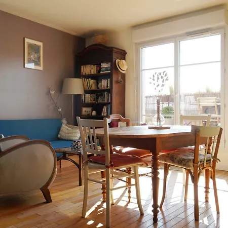 Hostnfly - Splendid Bright Appt With Beautiful Balcony